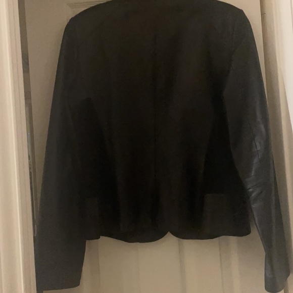 Cache Black Leather Jacket - Picture 5 of 5